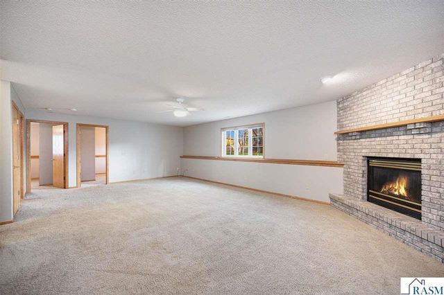 18 La Mar Court, North Mankato, MN 56003
