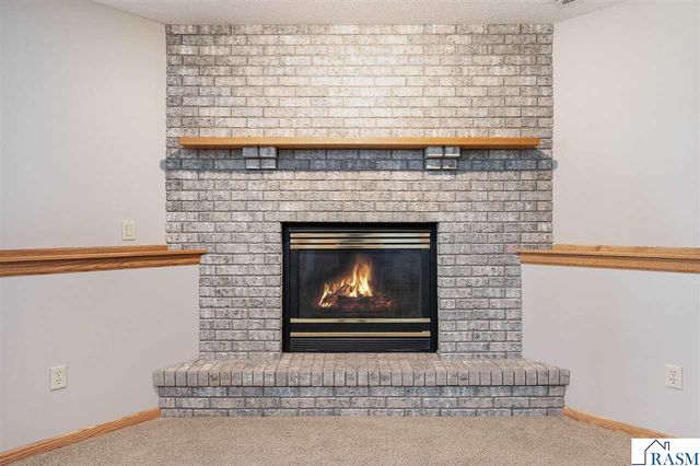 18 La Mar Court, North Mankato, MN 56003