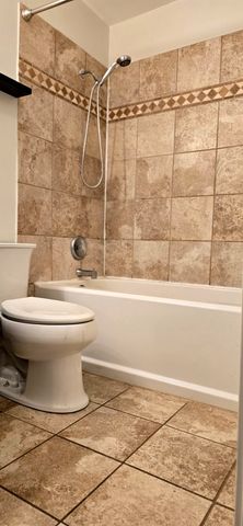 680 Marilyn Avenue 104, Glendale Heights, IL 60139