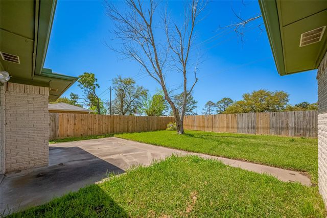 12346 Gainsborough Drive, Houston, TX 77031