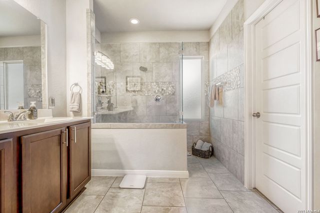 724 Rusty Gate Way, New Braunfels, TX 78130