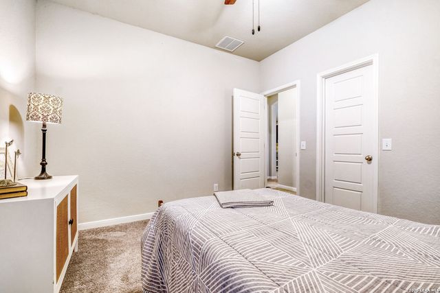 724 Rusty Gate Way, New Braunfels, TX 78130