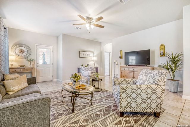 724 Rusty Gate Way, New Braunfels, TX 78130