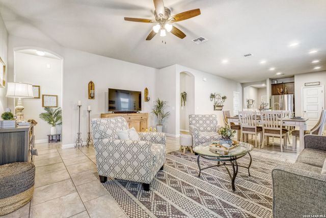 724 Rusty Gate Way, New Braunfels, TX 78130