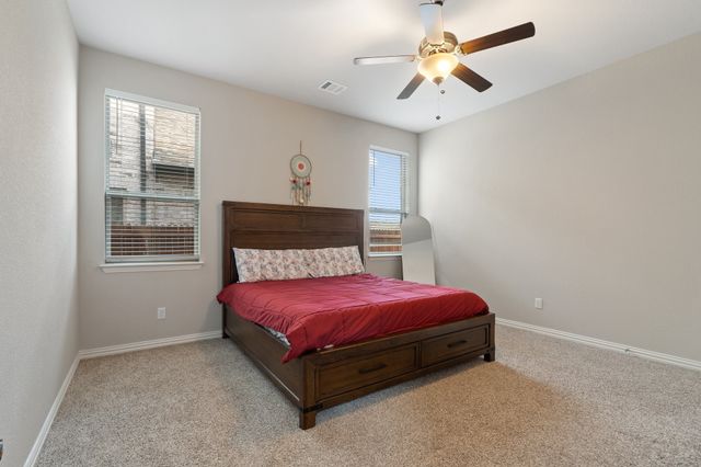 3904 Ford Drive, Heartland, TX 75126