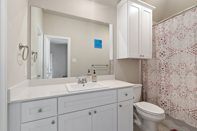 3904 Ford Drive, Heartland, TX 75126