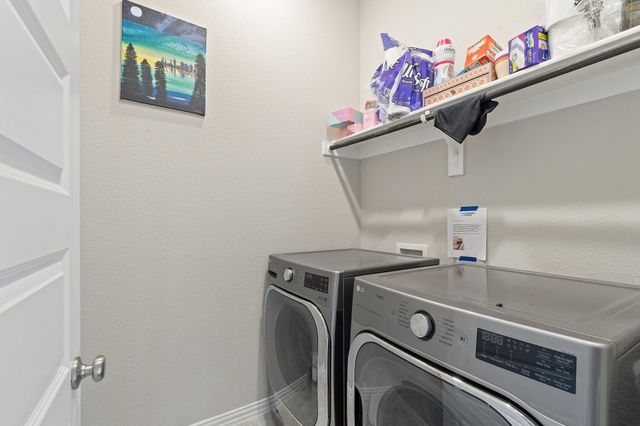 3904 Ford Drive, Heartland, TX 75126