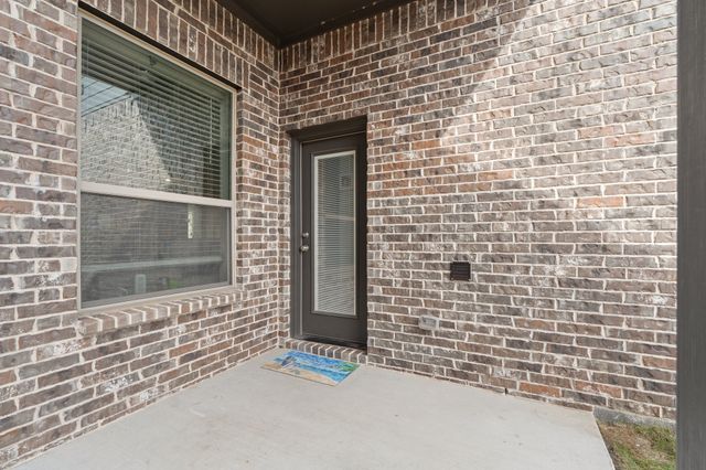 3904 Ford Drive, Heartland, TX 75126