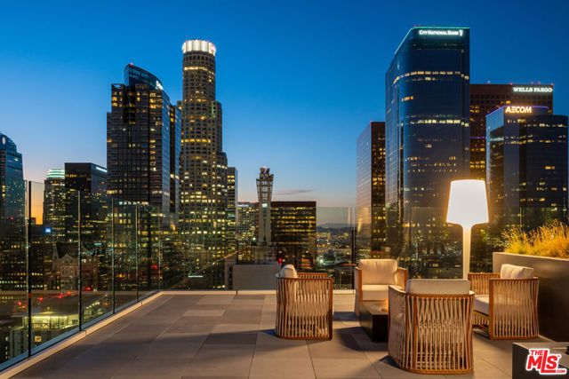 400 S Broadway 1608, Los Angeles, CA 90013