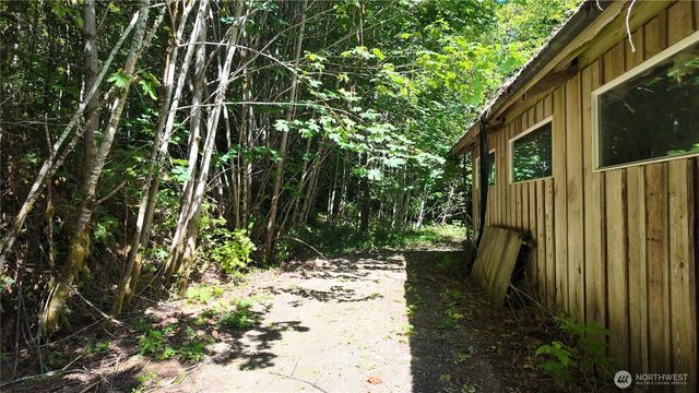 45028 Baker Lake Road, Concrete, WA 98237