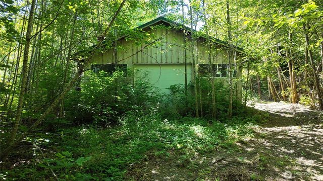 45028 Baker Lake Road, Concrete, WA 98237