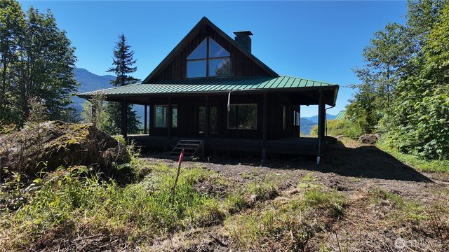 45028 Baker Lake Road, Concrete, WA 98237