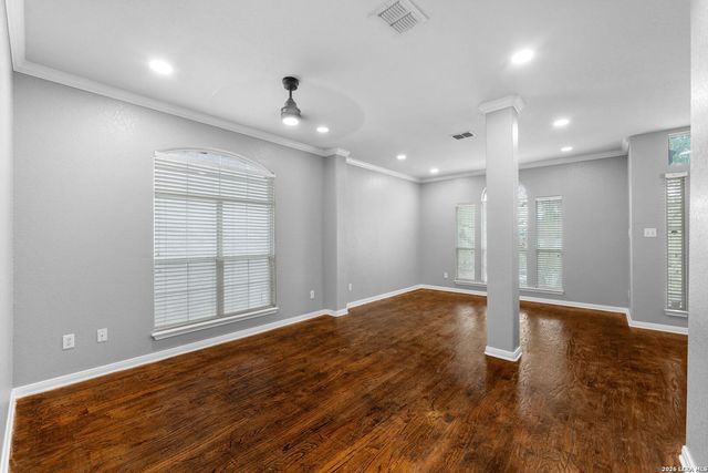 707 Lorimor Ct, San Antonio, TX 78258