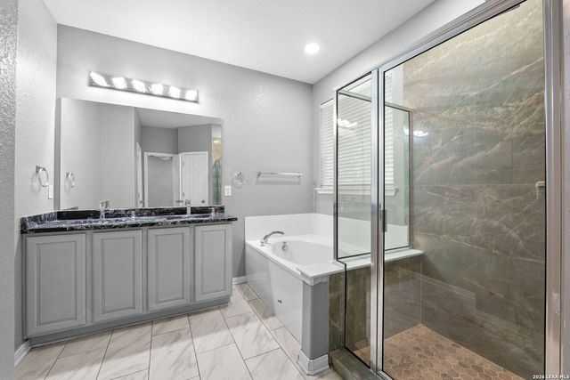 707 Lorimor Ct, San Antonio, TX 78258