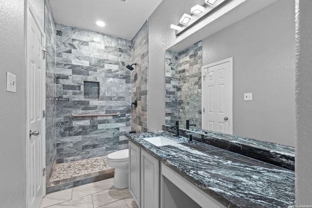 707 Lorimor Ct, San Antonio, TX 78258