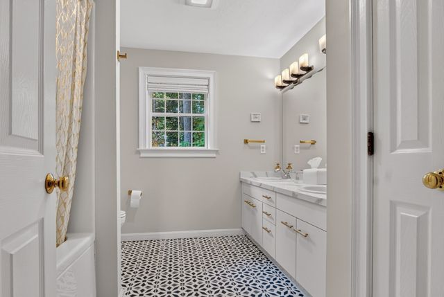 8 Larch Road, Acton, MA 01720