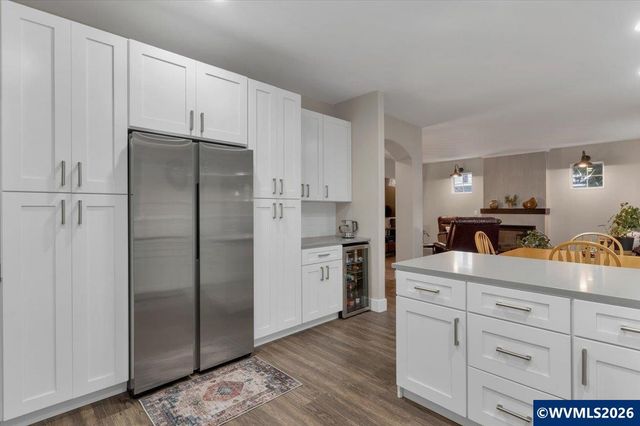 1155 Little John Lp NW, Salem, OR 97304