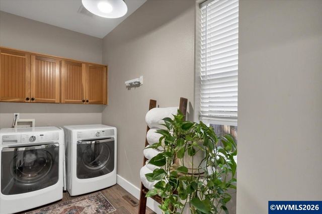 1155 Little John Lp NW, Salem, OR 97304