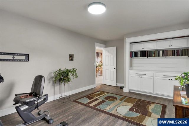 1155 Little John Lp NW, Salem, OR 97304