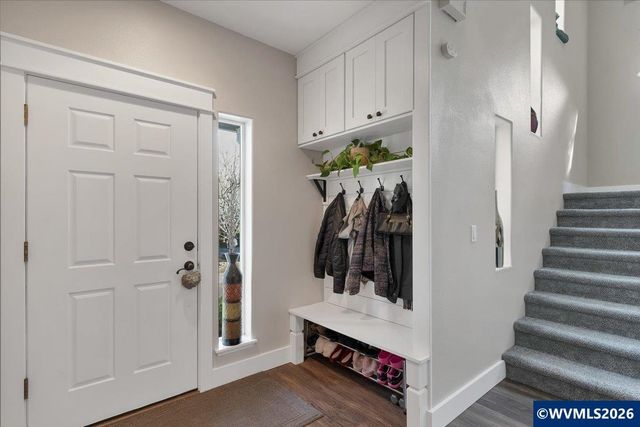 1155 Little John Lp NW, Salem, OR 97304