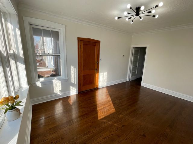 4435 S Artesian Avenue, Chicago, IL 60632