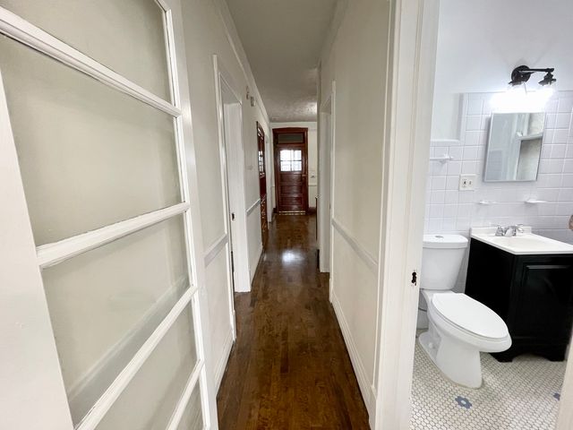 4435 S Artesian Avenue, Chicago, IL 60632