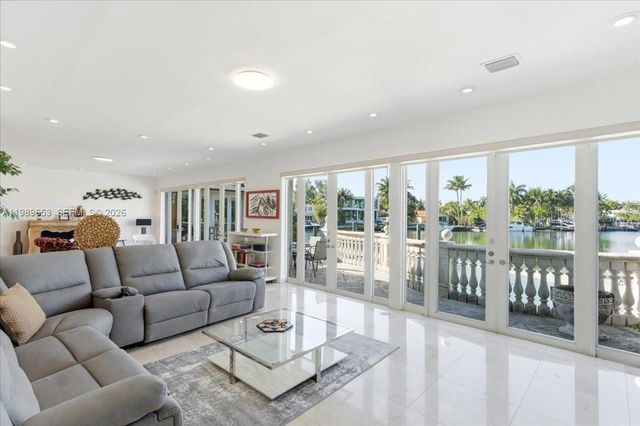 1249 Biscaya Dr, Surfside, FL 33154