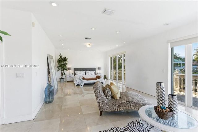 1249 Biscaya Dr, Surfside, FL 33154