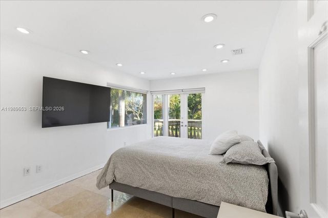 1249 Biscaya Dr, Surfside, FL 33154