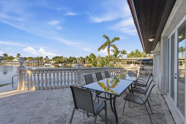 1249 Biscaya Dr, Surfside, FL 33154