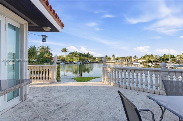 1249 Biscaya Dr, Surfside, FL 33154