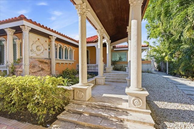 1249 Biscaya Dr, Surfside, FL 33154