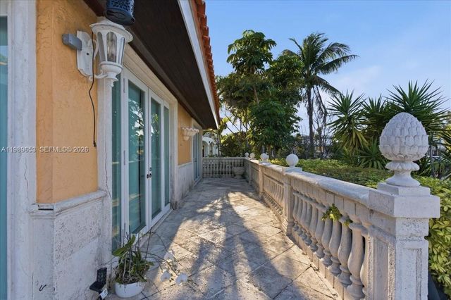 1249 Biscaya Dr, Surfside, FL 33154