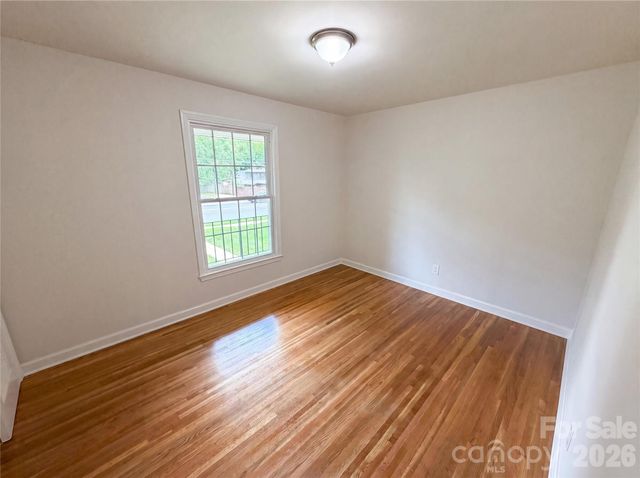 5410 Sharon Road, Charlotte, NC 28210