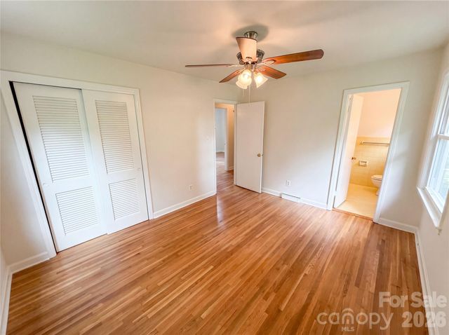 5410 Sharon Road, Charlotte, NC 28210