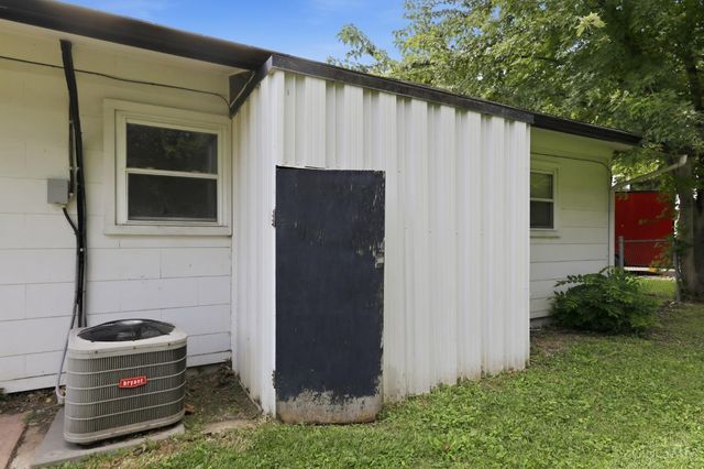 9786 Sacramento Street, Colerain Twp, OH 45231
