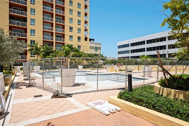 7350 SW 89th St 314S, Miami, FL 33156