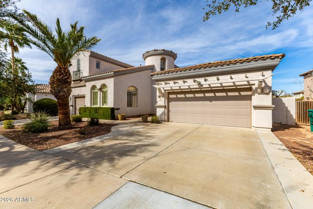 724 W MESQUITE Lane, Litchfield Park, AZ 85340