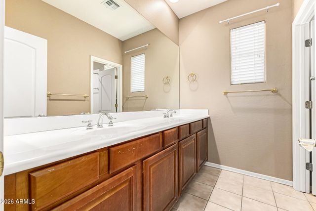 724 W MESQUITE Lane, Litchfield Park, AZ 85340