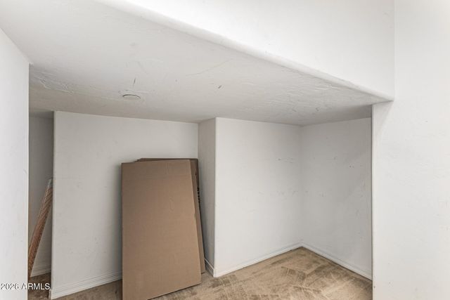 724 W MESQUITE Lane, Litchfield Park, AZ 85340