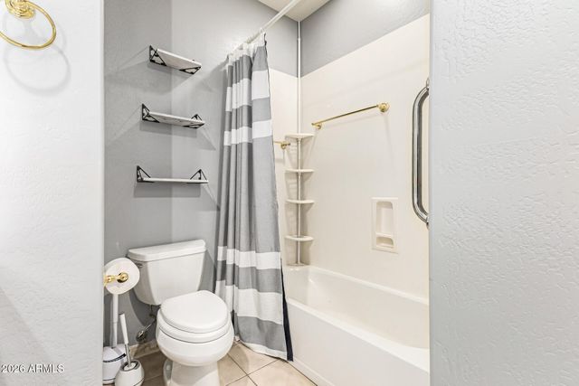 724 W MESQUITE Lane, Litchfield Park, AZ 85340