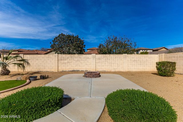 724 W MESQUITE Lane, Litchfield Park, AZ 85340