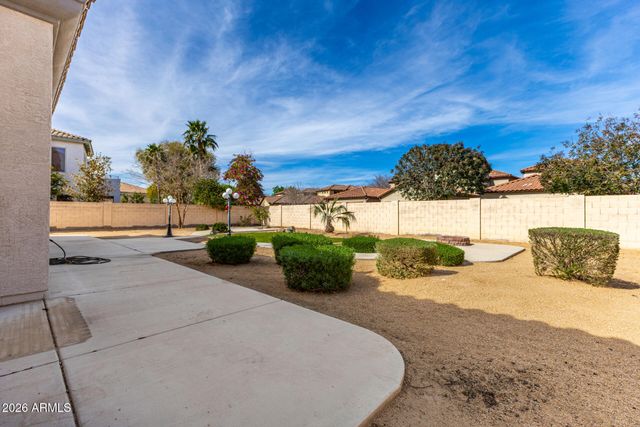 724 W MESQUITE Lane, Litchfield Park, AZ 85340