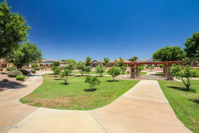 724 W MESQUITE Lane, Litchfield Park, AZ 85340