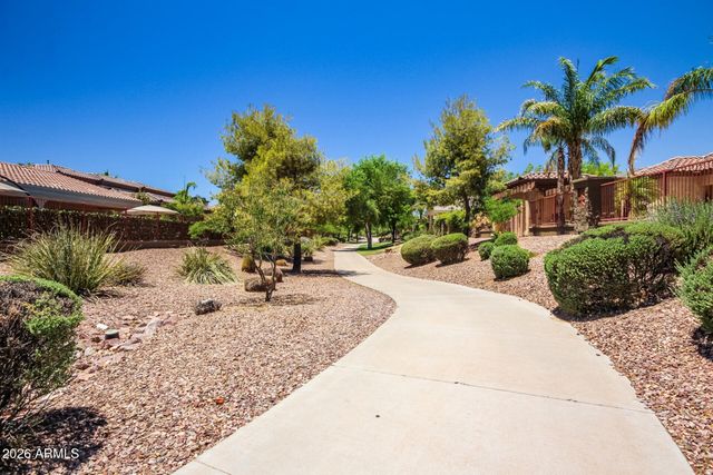 724 W MESQUITE Lane, Litchfield Park, AZ 85340