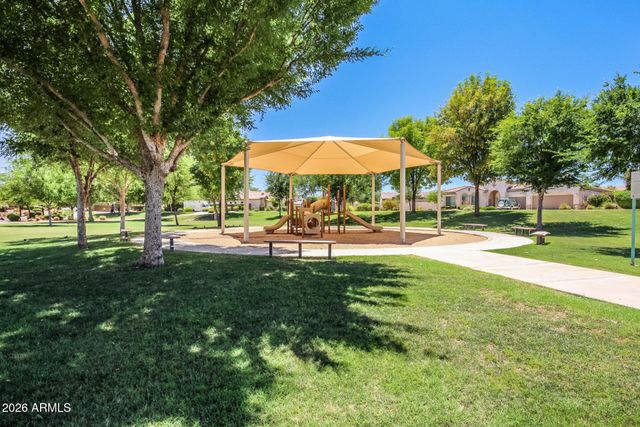 724 W MESQUITE Lane, Litchfield Park, AZ 85340