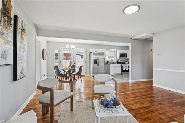 43 Ferguson LN, Newport News, VA 23601