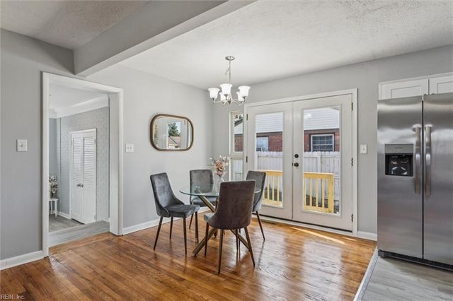 43 Ferguson LN, Newport News, VA 23601