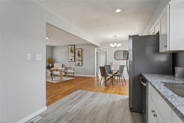 43 Ferguson LN, Newport News, VA 23601