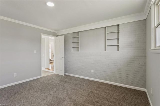 43 Ferguson LN, Newport News, VA 23601